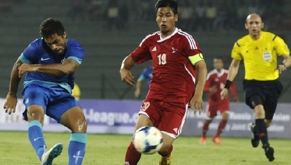 5 Milli futbolcu şike yüzünden gözaltına alındı