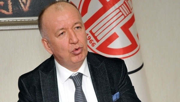 Antalyaspor Başkanı hakeme isyan etti