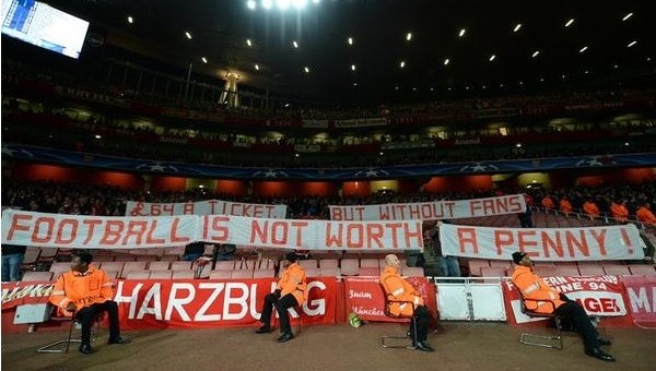 Bayern Münih taraftarlarından bilet fiyatlarına protesto