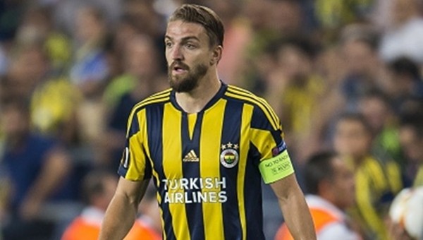Caner bıçak altına yatıyor