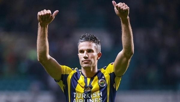 Deplasman golcüsü Robin Van Persie