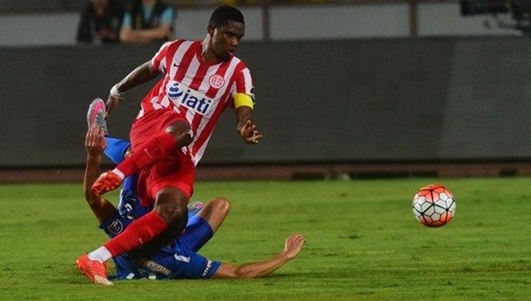 Eto'o sustu, Antalyaspor durdu!