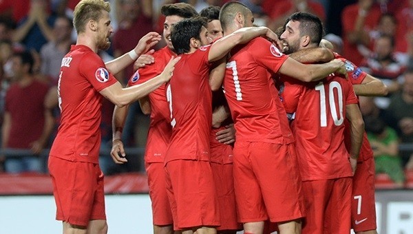 Türkiye'den EURO 2016 vurgunu! İşte kasamıza giren rakam...