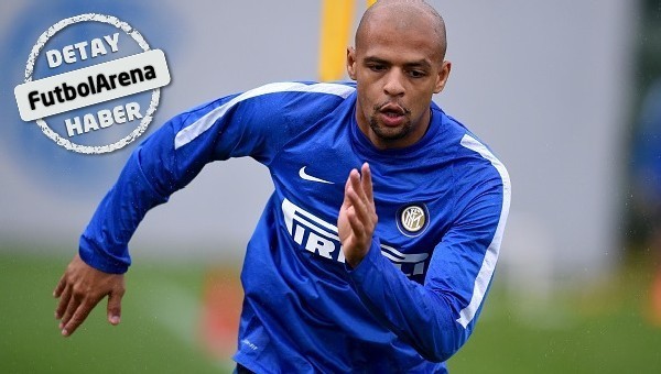 Felipe Melo'nun yeri dolmuyor