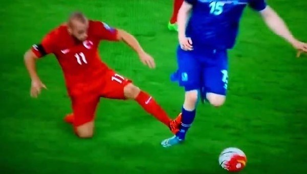 Gökhan Töre için FLAŞ yorum! 'Türkiye'yi sattı'