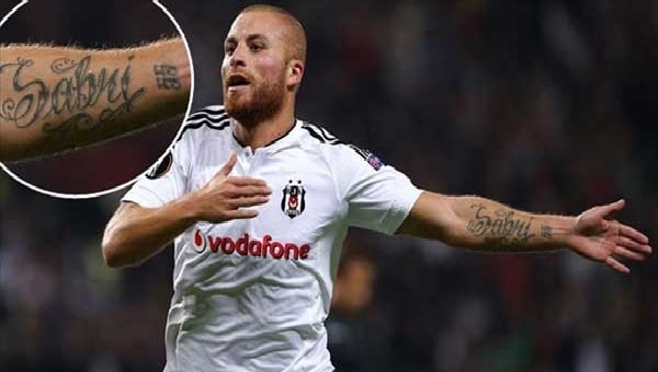 Gökhan Töre'nin 'Sabri 55' dövmesinin sırrı