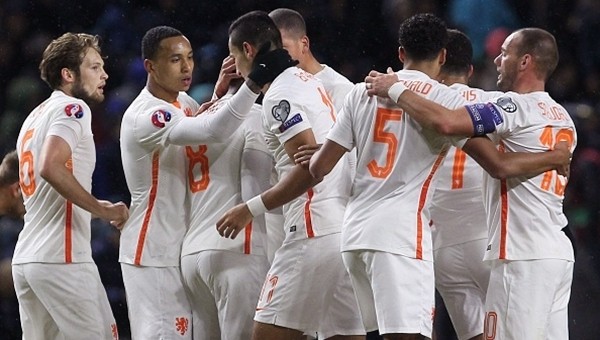 Kazakistan - Hollanda maçının özeti ve golleri 
