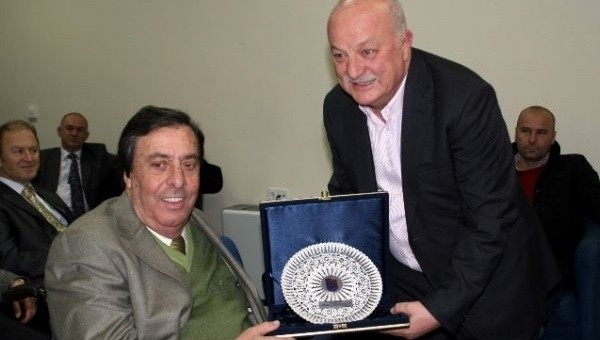 Kenan İskender hayatını kaybetti