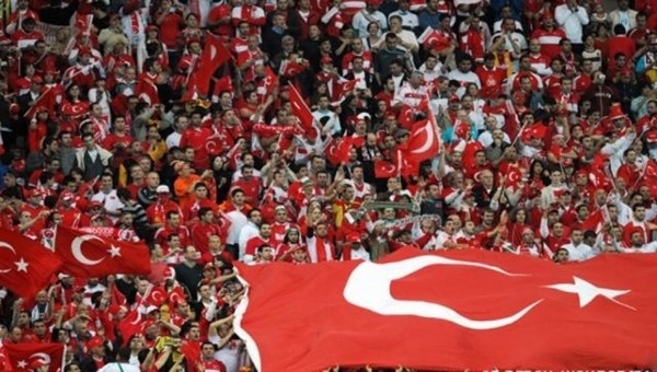 Saygı duruşundaki ıslıklarla ilgili yeni açıkama