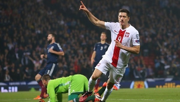 Lewandowski adım adım yaklaşıyor