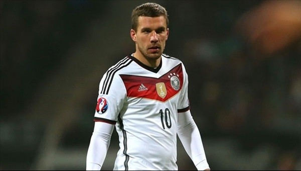 Lukas Podolski kadrodan çıkarıldı