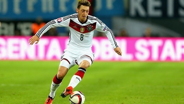 Mesut Özil'den Türk Milli Takımı'na mesaj
