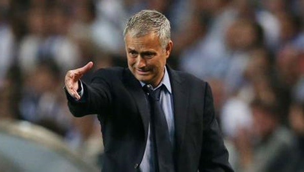 Mourinho Chelsea'dan kovuluyor mu?