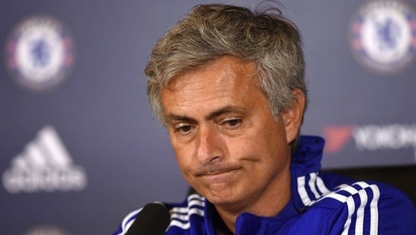 Hakem açıklaması yapan Mourinho'ya şok ceza