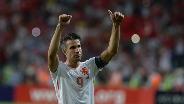 Robin Van Persie Hollanda ile 100. maçına çıktı