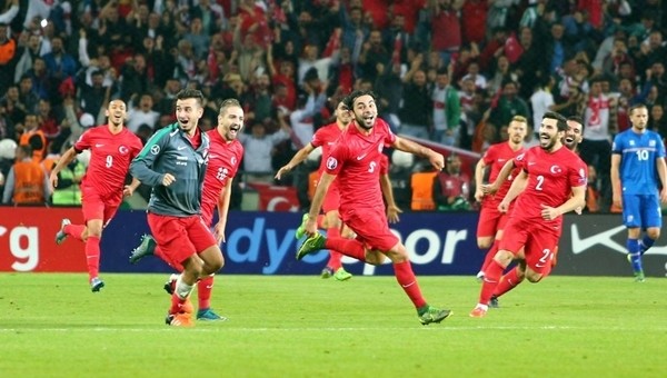 Selçuk İnan Türkiye'yi EURO 2016'ya göteren kilit isimlerden biri oldu