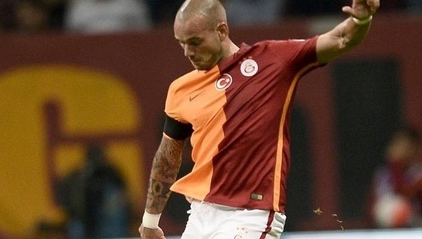 Sneijder'e Fenerbahçe maddesi