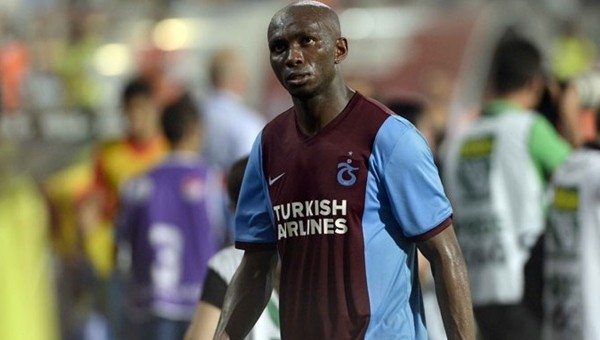 Stephane Mbia yılın en iyi futbolcusu ödülüne aday