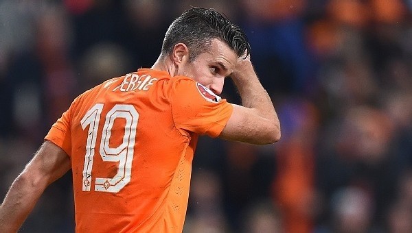 Van Persie milli takımı bırakacak mı?