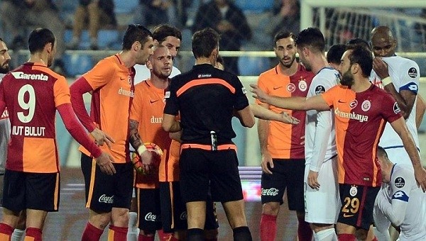 17 yıl sonra ilk kez Cimbom'un başına geldi