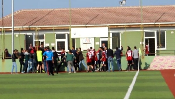 Amatör küme maçında olay! Yaralılar var