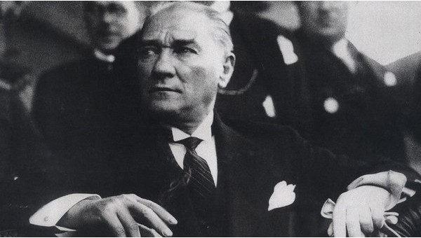 Atatürk ismi statlarda tarih oluyor