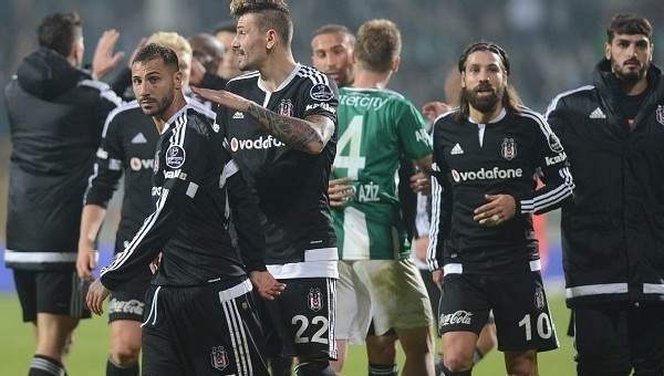 Beşiktaş liderliği bırakmıyor