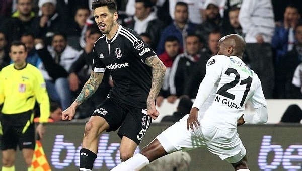 Beşiktaş, puanları sahasında kaybediyor