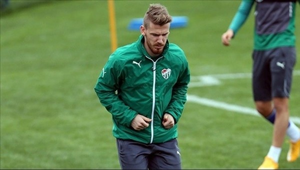 Bursaspor Serdar Aziz'den servet kazanacak