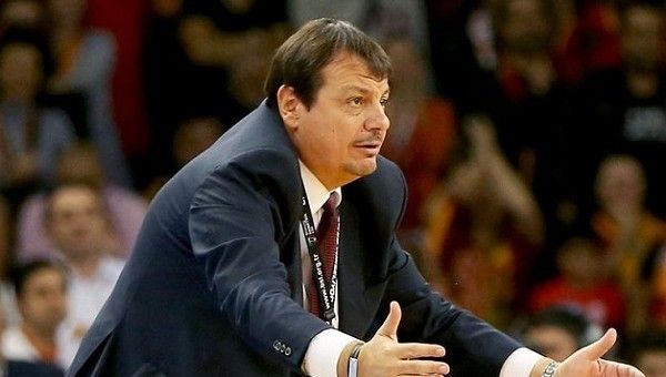 Ergin Ataman'dan alkışlanacak hareket