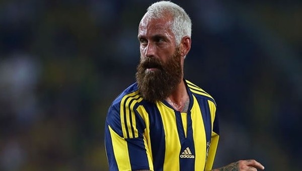 Fenerbahçeli oyuncu devreyi kapattı