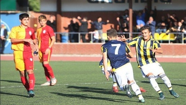 Fenerbahçe'nin gençleri Galatasaray'ı mağlup etti