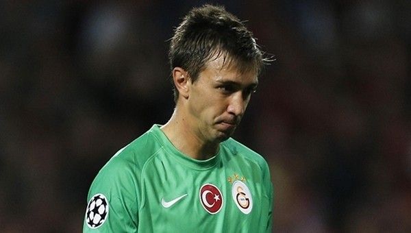 Fernando Muslera'ya sosyal medyadan övgüler