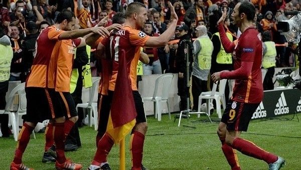 Galatasaraylı oyuncuların Benfica primi