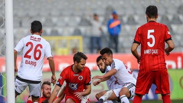 Gençlerbirliği'ne büyük şok! 9 kişiyle...
