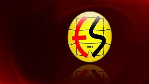 Eskişehirspor, Samet Aybaba ile anlaştı