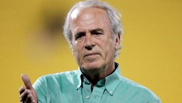 Mustafa Denizli kulüp binasında neden görüşmedi?
