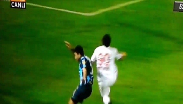 Adana Demirspor-Balıkesirspor maçında skandal penaltı