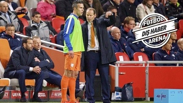 Robin van Persie'ye büyük şok