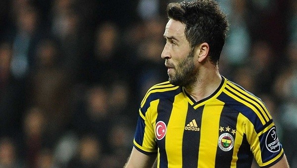 Saracoğlu'nda Gökhan Gönül'e alkış