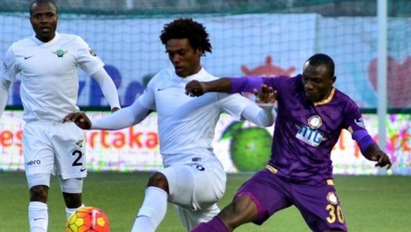 Akhisar Belediyespor devreyi 1 puanla tamamladı