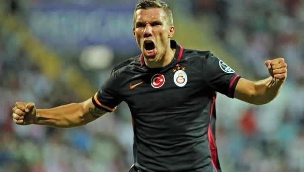 Lukas Podolski'ye Türkçe kutlama
