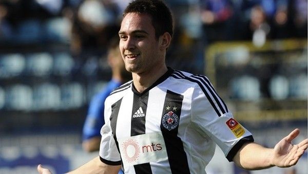 Andrija Zivkovic Fenerbahçe'ye kötü haber