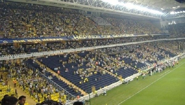 Fenerbahçe'nin seyirci sayısı kombinenin gerisinde