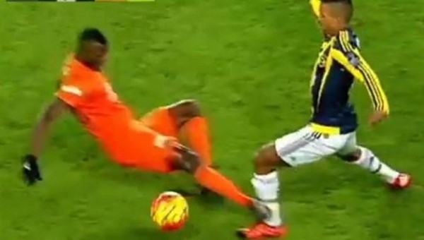 Fenerbahçelileri çileden çıkartan pozisyon!