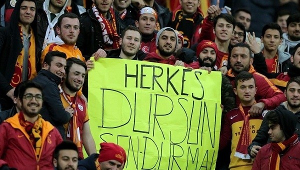 TT Arena'da tribünler ikiye bölündü!