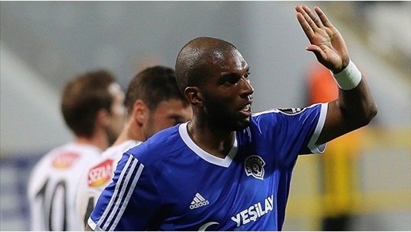 Galatasaray Ryan Babel'i reddetti