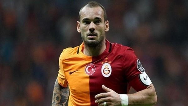 Galatasaray'a Wesley Sneijder'den kötü haber