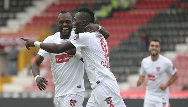 Gaziantepspor üst üste şoklar yaşadığı maçtan zaferle ayrıldı