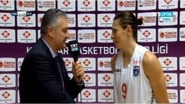 İngilizce bilmeyen TRT Spor muhabirinin röportaj dramı